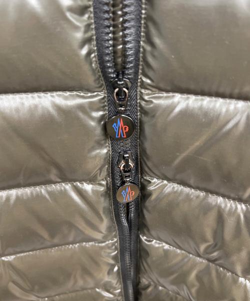 MONCLER（モンクレール）MONCLER (モンクレール) ダウンコート カーキ サイズ:XSの古着・服飾アイテム