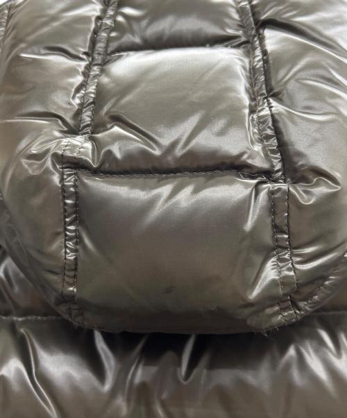 MONCLER（モンクレール）MONCLER (モンクレール) ダウンコート カーキ サイズ:XSの古着・服飾アイテム