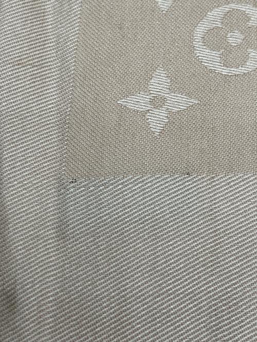 LOUIS VUITTON（ルイ ヴィトン）LOUIS VUITTON (ルイ ヴィトン) 大判ストール モノグラム・ショール ベージュの古着・服飾アイテム