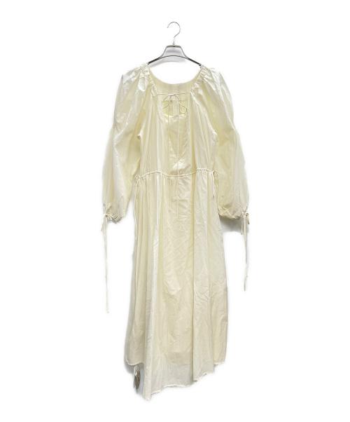 FILMUS13（フィルムス トレーズ）FILMUS13 (フィルムス トレーズ) ワンピース ホワイト サイズ:Free 未使用品の古着・服飾アイテム