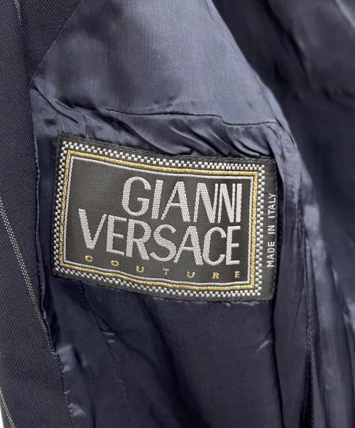 GIANNI VERSACE（ジャンニ・ヴェルサーチ）GIANNI VERSACE (ジャンニ・ヴェルサーチ) 4Bデザインジャケット ネイビー サイズ:38の古着・服飾アイテム