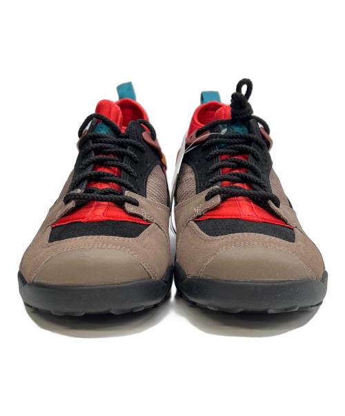 NIKE ACG（ナイキエーシージー）NIKE ACG (ナイキエーシージー) AIR REVADERCHI GYM ベージュ×レッド サイズ:26cm 未使用品の古着・服飾アイテム