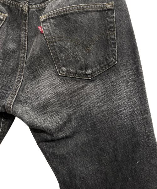 LEVI'S（リーバイス）LEVI'S (リーバイス) 501 Black 先染め 2001年製 グレー サイズ:32の古着・服飾アイテム