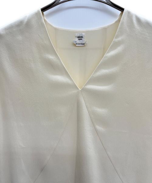 HERMES（エルメス）HERMES (エルメス) ノースリーブシルクブラウス ホワイト サイズ:38の古着・服飾アイテム