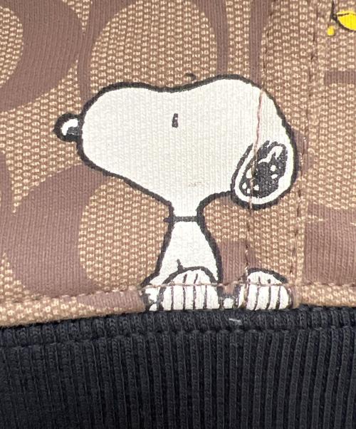 COACH（コーチ）COACH (コーチ) SNOOPY (スヌーピー) プルオーバーパーカー ブラウン サイズ:Mの古着・服飾アイテム