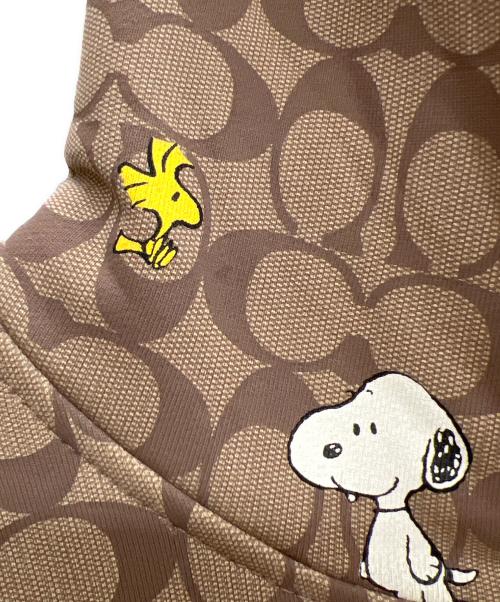 COACH（コーチ）COACH (コーチ) SNOOPY (スヌーピー) プルオーバーパーカー ブラウン サイズ:Mの古着・服飾アイテム