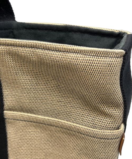 HERMES（エルメス）HERMES (エルメス) ハンドバッグ サクソー ベージュ×ブラックの古着・服飾アイテム