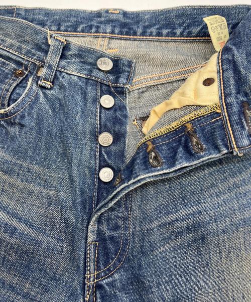 LEVI'S（リーバイス）LEVI'S (リーバイス) 501 1955年モデル復刻  2003年製 インディゴ サイズ:30の古着・服飾アイテム