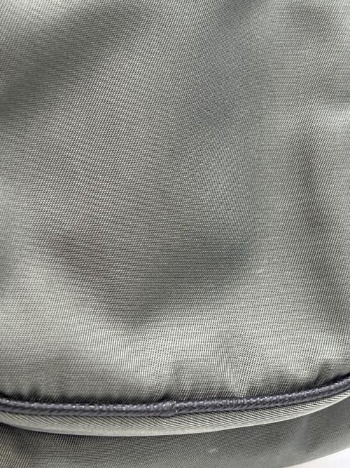 PRADA（プラダ）PRADA (プラダ) スマートフォンケース Re-Nylon カーキの古着・服飾アイテム