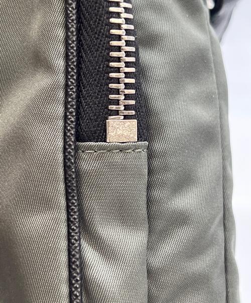 PRADA（プラダ）PRADA (プラダ) スマートフォンケース Re-Nylon カーキの古着・服飾アイテム