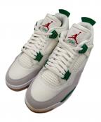 NIKEナイキ）の古着「Nike SB × Air Jordan 4 Retro SP "Pine Green"（ナイキ SB × エアジョーダン4 レトロ SP "パイングリーン"）」｜ホワイト×グリーン