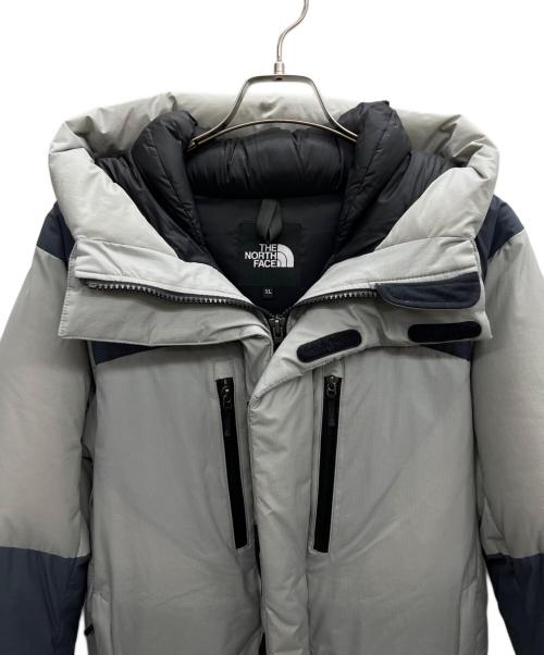 THE NORTH FACE（ザ ノース フェイス）THE NORTH FACE (ザ ノース フェイス) ダウンジャケット グレー×ブラック サイズ:XLの古着・服飾アイテム