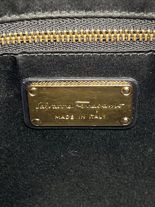 Salvatore Ferragamo（サルヴァトーレ フェラガモ）Salvatore Ferragamo (サルヴァトーレ フェラガモ) 2WAYハンドバッグ ガンチーニ ブラックの古着・服飾アイテム