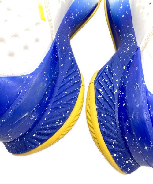 UNDER ARMOUR（アンダーアーマー）UNDER ARMOUR (アンダー アーマー) スニーカー ホワイト×ブルー サイズ:28cmの古着・服飾アイテム