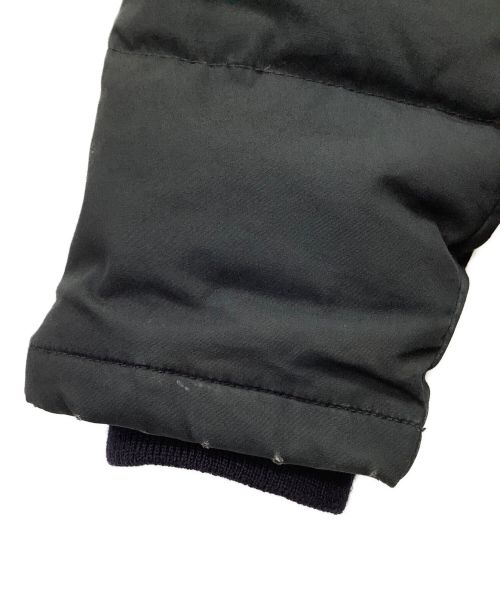 SVG ARCHIVES BY NEIGHBORHOOD（エスブイジーアーカイブス バイ ネイバーフッド）SVG ARCHIVES BY NEIGHBORHOOD (エスブイジーアーカイブス バイ ネイバーフッド) ダウンジャケット ベージュ×ブラック サイズ:Mの古着・服飾アイテム