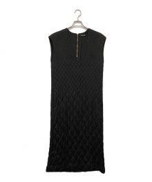 DRAWER（ドゥロワー）の古着「ノースリーブキルティングワンピース」｜ブラック