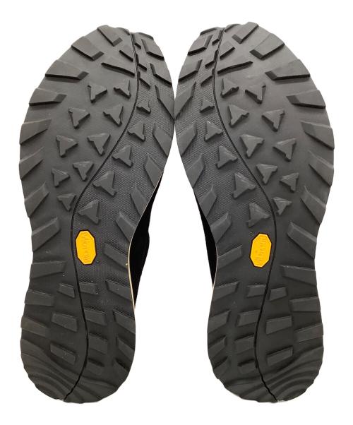 CLARKS（クラークス）CLARKS (クラークス) ブーツ ブラック×ベージュ サイズ:27cmの古着・服飾アイテム