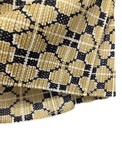 PLEATS PLEASE（プリーツプリーズ）PLEATS PLEASE (プリーツプリーズ) 半袖カットソー ブラウン×ブラック サイズ:3の古着・服飾アイテム