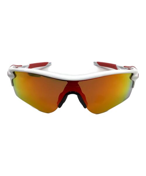 OAKLEY（オークリー）OAKLEY (オークリー) サングラス ホワイト×レッドの古着・服飾アイテム