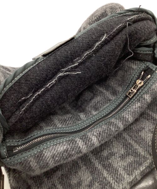 FENDI（フェンディ）FENDI (フェンディ) マンマバケット グレーの古着・服飾アイテム