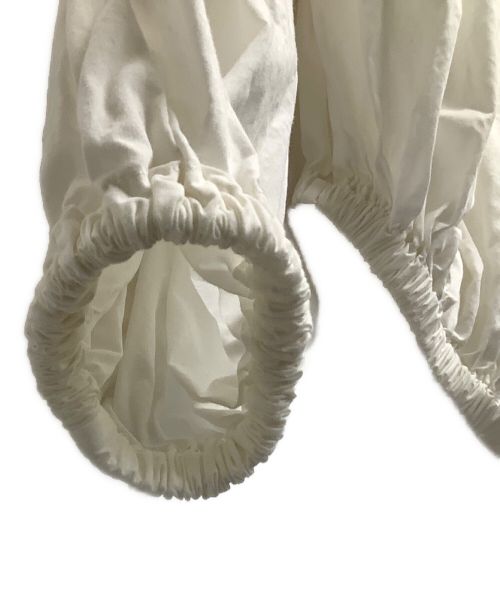 cygne（シーニュ）cygne (シーニュ) バルーンギャザーブラウス ホワイト サイズ:-の古着・服飾アイテム