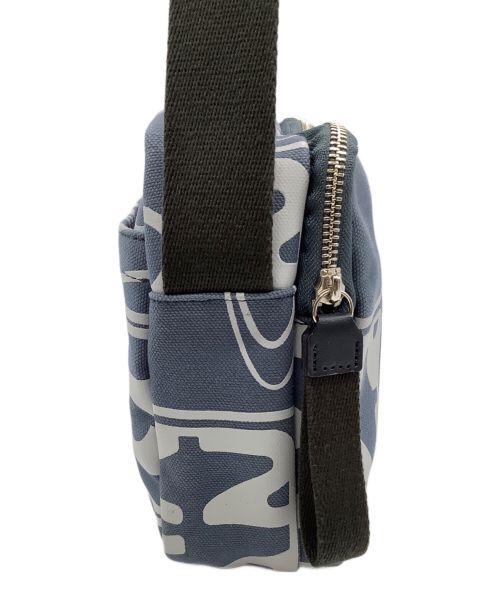 Vivienne Westwood（ヴィヴィアンウエストウッド）Vivienne Westwood (ヴィヴィアンウエストウッド) ショルダーバッグ グレーの古着・服飾アイテム