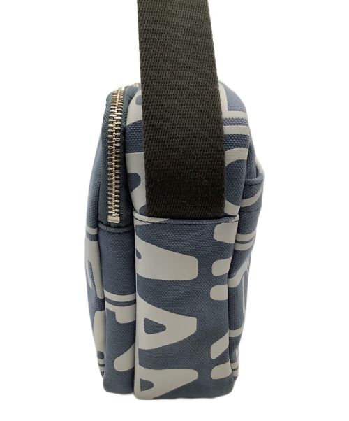 Vivienne Westwood（ヴィヴィアンウエストウッド）Vivienne Westwood (ヴィヴィアンウエストウッド) ショルダーバッグ グレーの古着・服飾アイテム