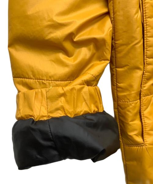 THE NORTH FACE（ザ ノース フェイス）THE NORTH FACE (ザ ノース フェイス) 中綿ジャケット ブラック×イエロー サイズ:Mの古着・服飾アイテム