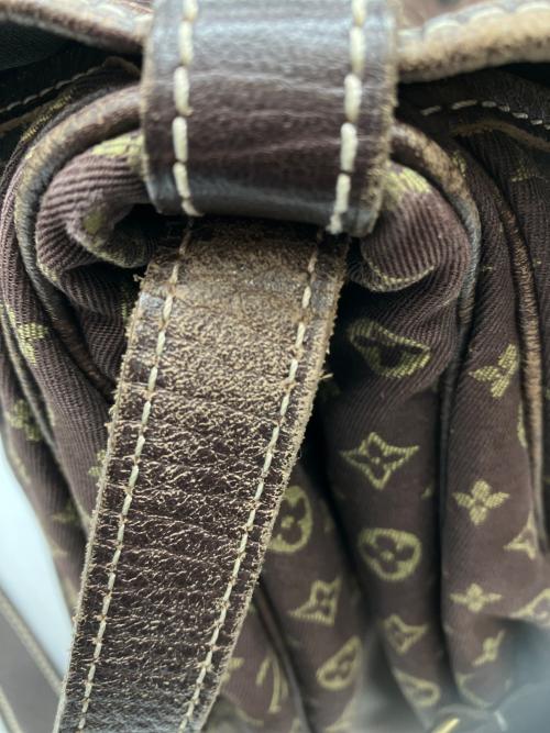 LOUIS VUITTON（ルイ ヴィトン）LOUIS VUITTON (ルイ ヴィトン) ショルダーバッグ ブラウンの古着・服飾アイテム