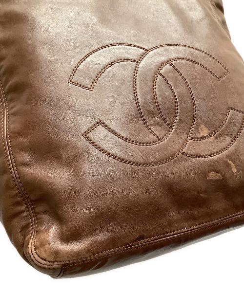 CHANEL（シャネル）CHANEL (シャネル) ショルダーバッグ ブラウンの古着・服飾アイテム