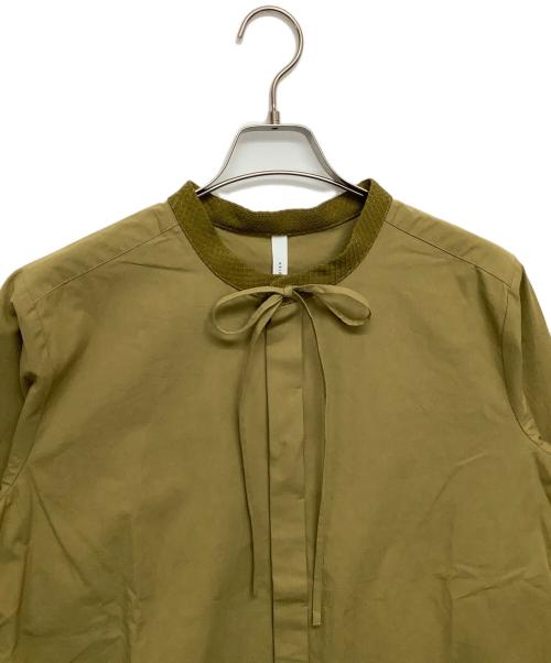 kelen（ケレン）kelen (ケレン) バンドカラーシャツ カーキ サイズ:S 未使用品の古着・服飾アイテム