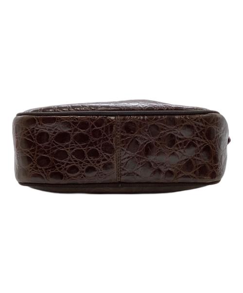 Salvatore Ferragamo（サルヴァトーレ フェラガモ）Salvatore Ferragamo (サルヴァトーレ フェラガモ) 型押しショルダーバッグ ブラウンの古着・服飾アイテム