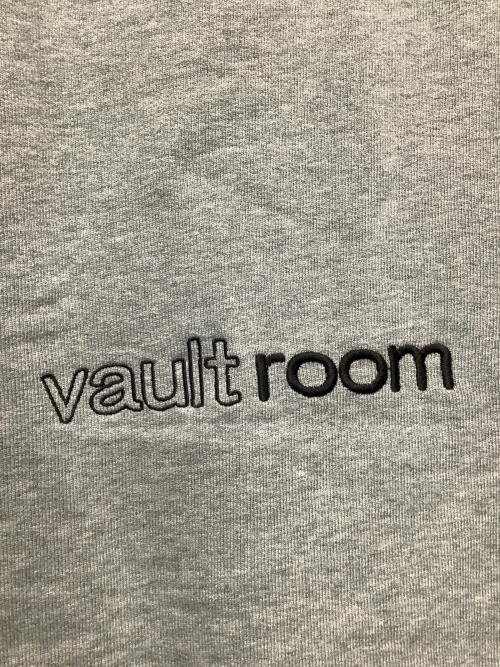VAULTROOM（ボルトルーム）VAULTROOM (ボルトルーム) プルオーバーパーカー グレー サイズ:Lの古着・服飾アイテム