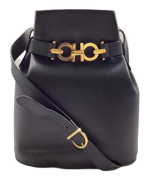 Salvatore Ferragamo（サルヴァトーレ フェラガモ）Salvatore Ferragamo (サルヴァトーレ フェラガモ) Salvatore Ferragamo　巾着ショルダー　　　ショルダーバッグ ブラックの古着・服飾アイテム
