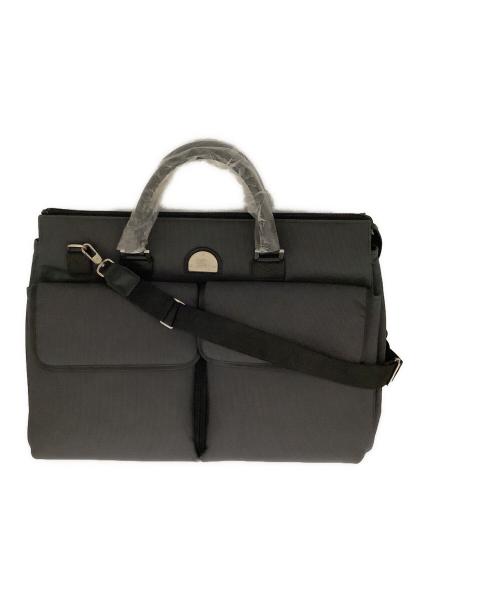 Burberry's（バーバリー）Burberry's (バーバリーズ) メッセンジャーバッグBurberry's グリーン 未使用品の古着・服飾アイテム