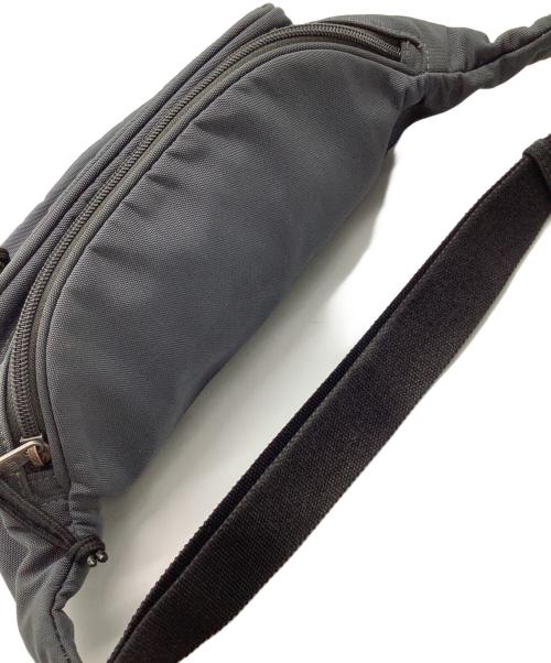 BALENCIAGA（バレンシアガ）BALENCIAGA (バレンシアガ) ウエストバッグ グレーの古着・服飾アイテム