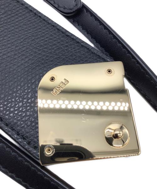 FENDI（フェンディ）FENDI (フェンディ) ショルダーフォンポーチ ブラックの古着・服飾アイテム