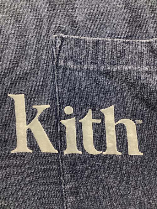 KITH（キス）KITH (キス) ロゴ入りポケットTシャツ ネイビー サイズ:Mの古着・服飾アイテム