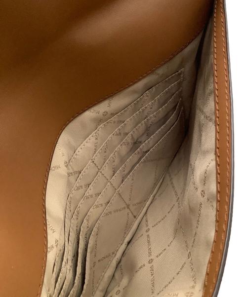 MICHAEL KORS（マイケル・コース）MICHAEL KORS (マイケルコース) クラッチバッグ ブラウンの古着・服飾アイテム