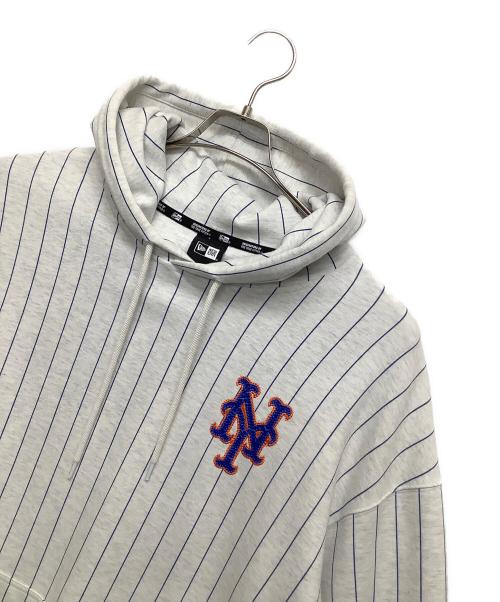 New Era（ニューエラ）New Era (ニューエラ) プルオーバーパーカー ホワイト×ブルー サイズ:XLの古着・服飾アイテム