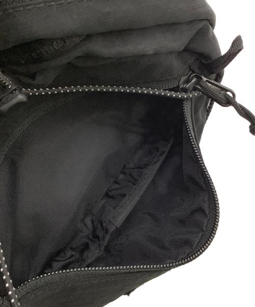 SUPREME（シュプリーム）SUPREME (シュプリーム) ショルダーポーチ ブラックの古着・服飾アイテム