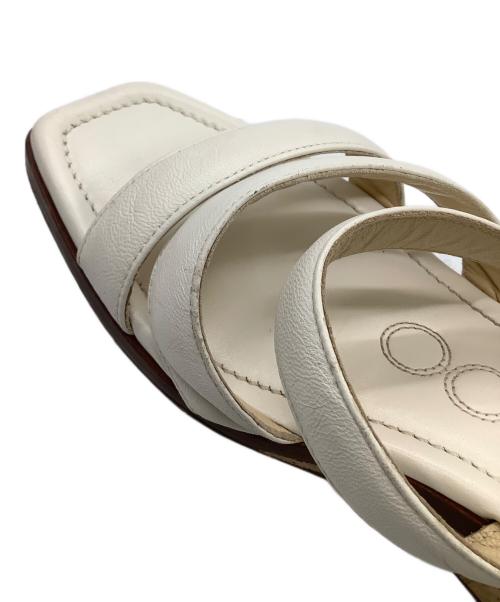 JIMMY CHOO（ジミーチュウ）JIMMY CHOO (ジミーチュウ) サンダル ホワイト サイズ:37 1/2の古着・服飾アイテム