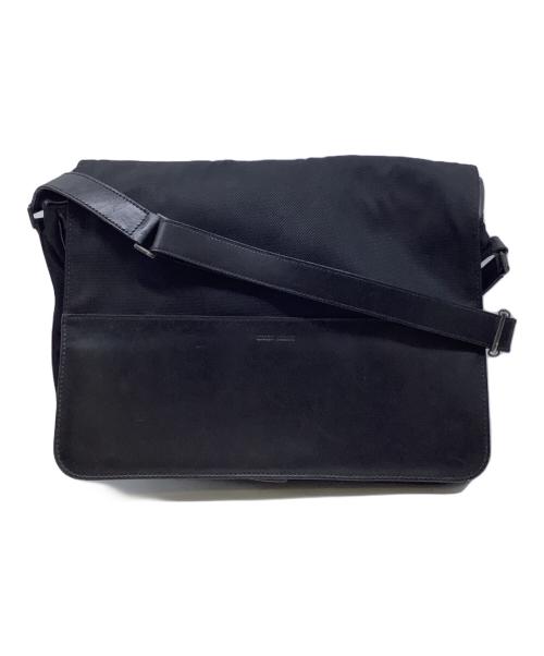 GIORGIO ARMANI（ジョルジョアルマーニ）GIORGIO ARMANI (ジョルジョアルマーニ) メッセンジャーバッグGIORGIO ARMANI ブラックの古着・服飾アイテム