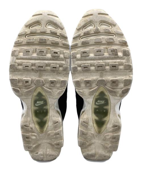 NIKE（ナイキ）NIKE (ナイキ) スニーカー オリーブ サイズ:27cmの古着・服飾アイテム