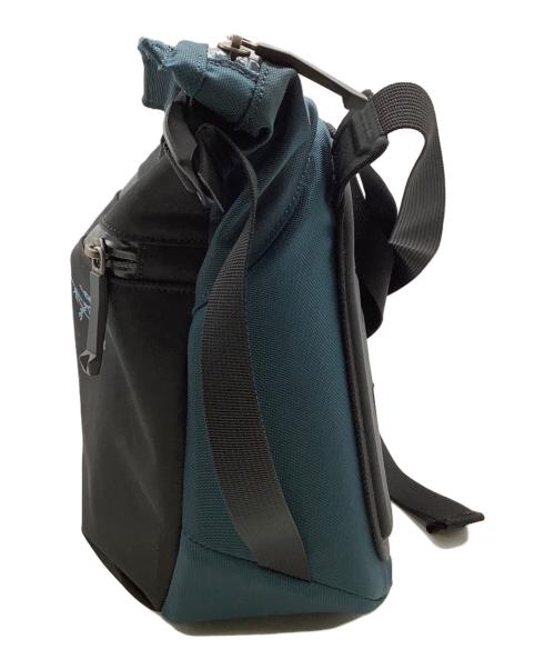 ARC'TERYX（アークテリクス）ARC'TERYX (アークテリクス) ショルダーバッグ ブラック×ブルーの古着・服飾アイテム