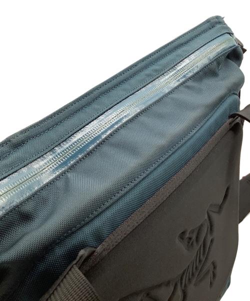 ARC'TERYX（アークテリクス）ARC'TERYX (アークテリクス) ショルダーバッグ ブラック×ブルーの古着・服飾アイテム
