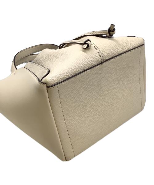 TORY BURCH（トリーバーチ）TORY BURCH (トリーバーチ) 2WAYショルダーバッグ ベージュの古着・服飾アイテム