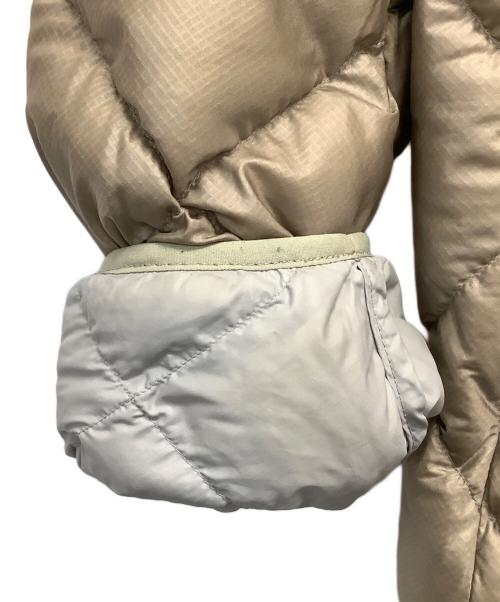 mont-bell（モンベル）mont-bell (モンベル) ダウンジャケット ベージュ サイズ:Lの古着・服飾アイテム