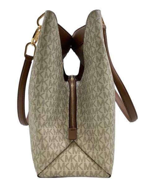 MICHAEL KORS（マイケル・コース）MICHAEL KORS (マイケル・コース) ショルダーバッグ ベージュの古着・服飾アイテム