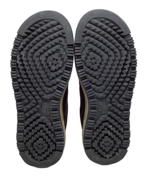 NIKE（ナイキ）NIKE (ナイキ) スニーカー ブラウン サイズ:US9の古着・服飾アイテム